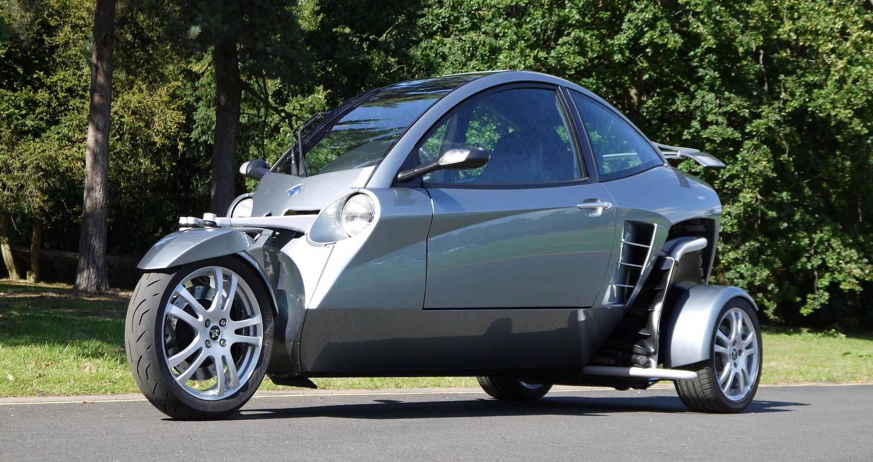 10 Weird And Wonderful European Cars We Would Love To Drive