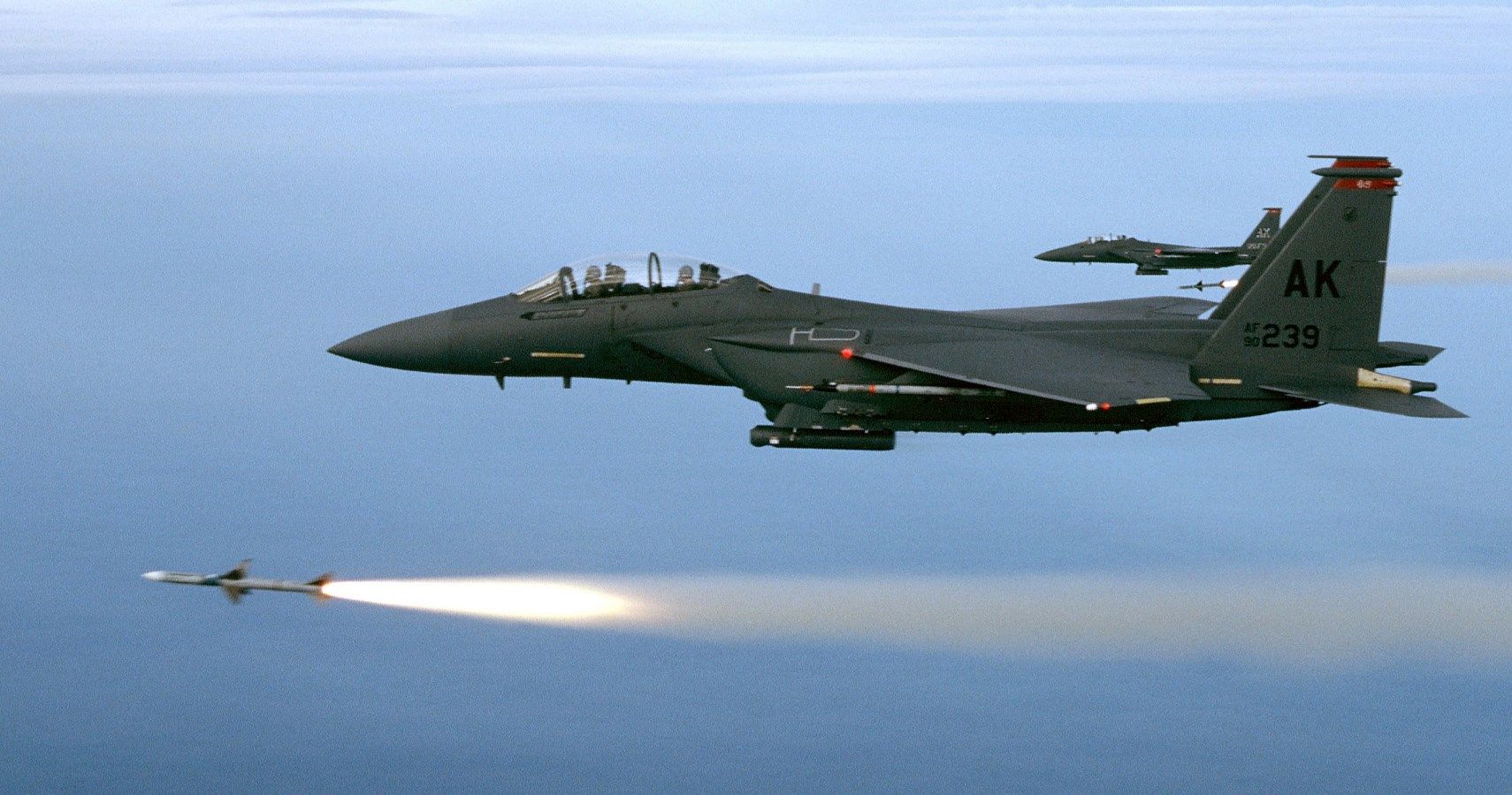 Here’s What Makes The F-15E Strike Eagle America’s Fastest Jet Fighter