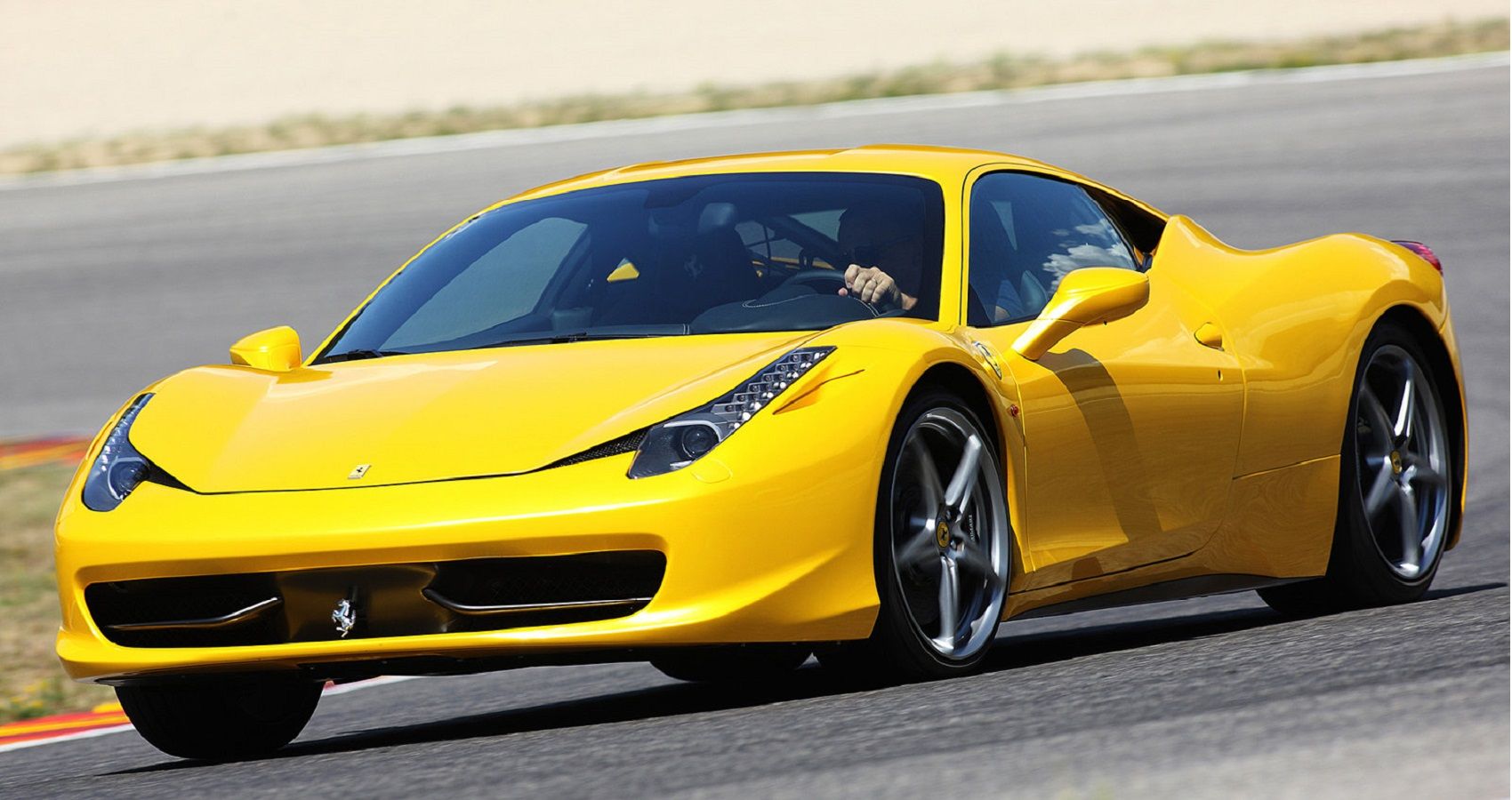 Ferrari 458 Italia - Front