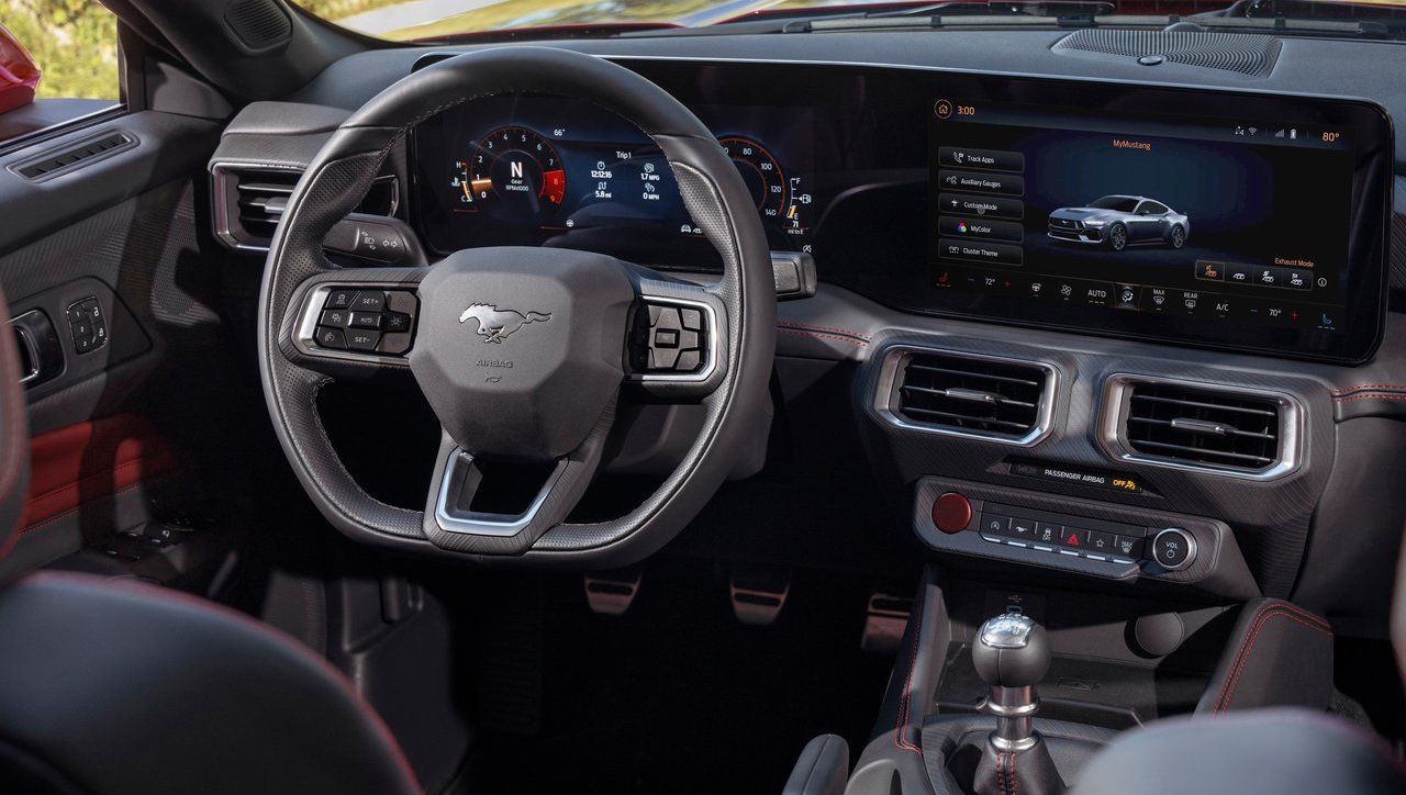 Ford-Mustang_GT-2024-Cabin