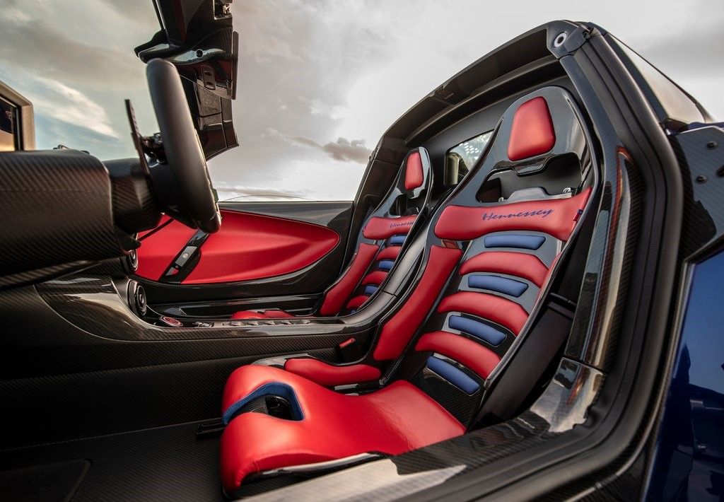 Hennessey-Venom_F5_Roadster-2023-Interior