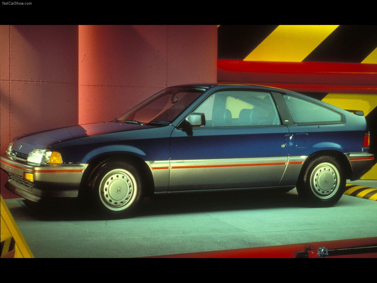 Honda-Civic_CRX-1986 left side view blue and gray
