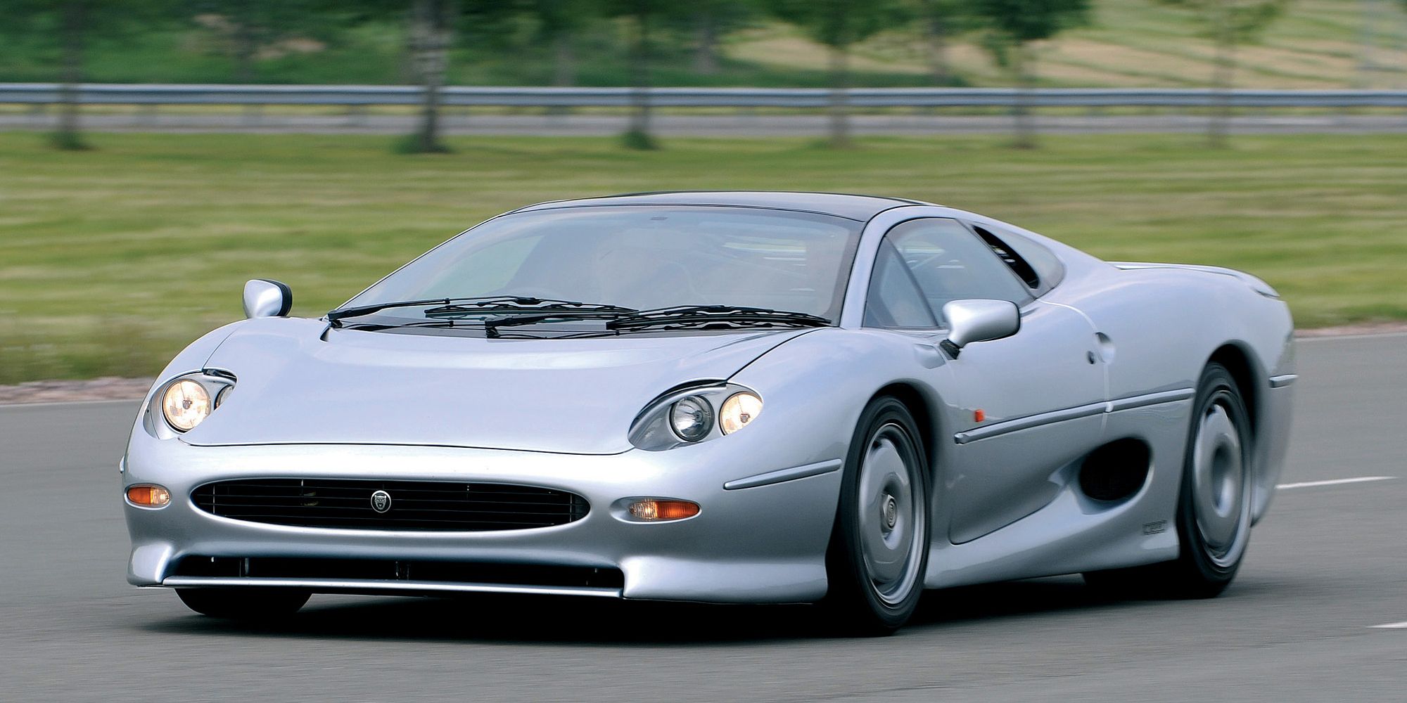 Jaguar XJ220 Front Quarter Driving