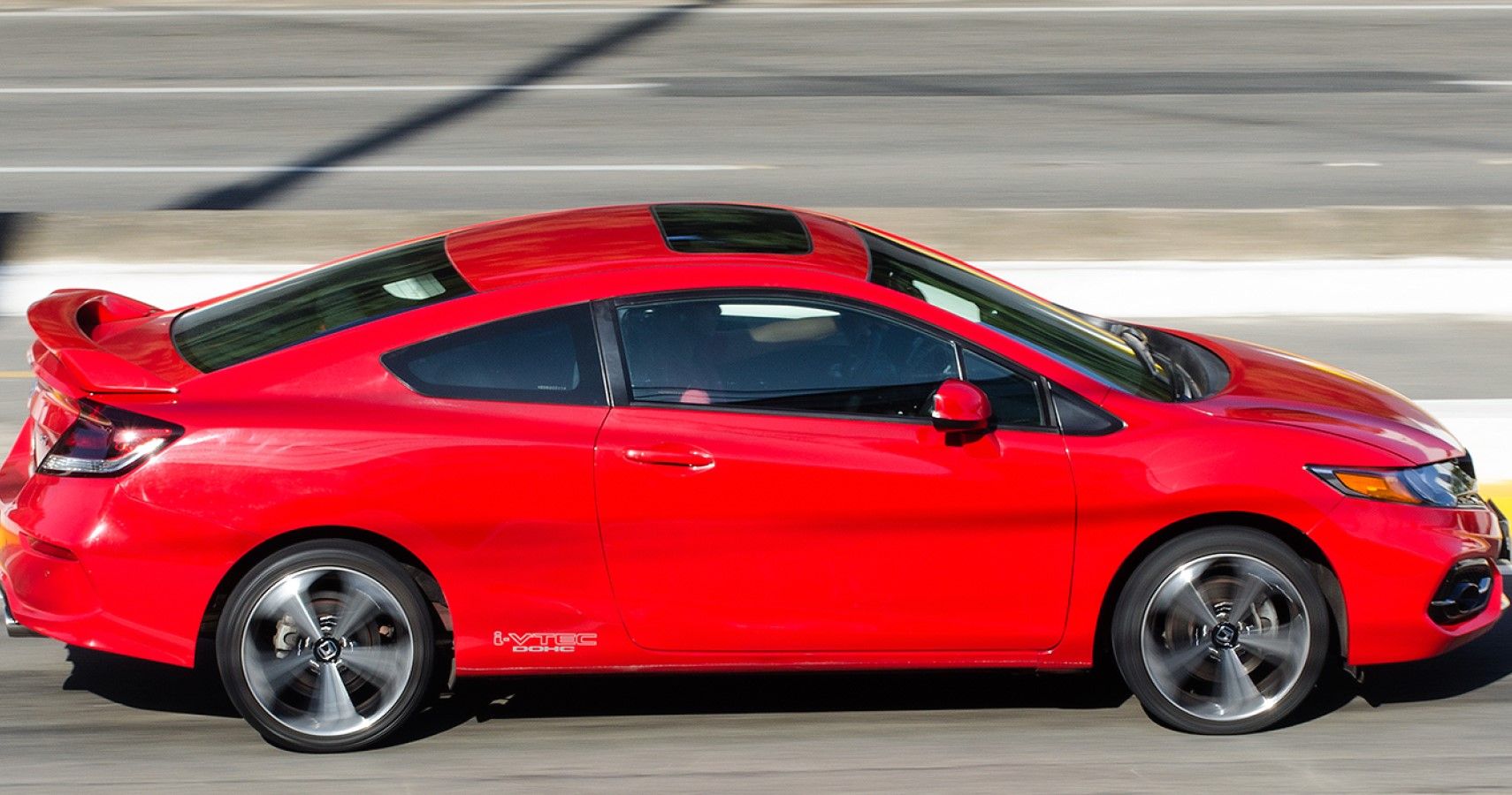Honda Civic Si on the highway