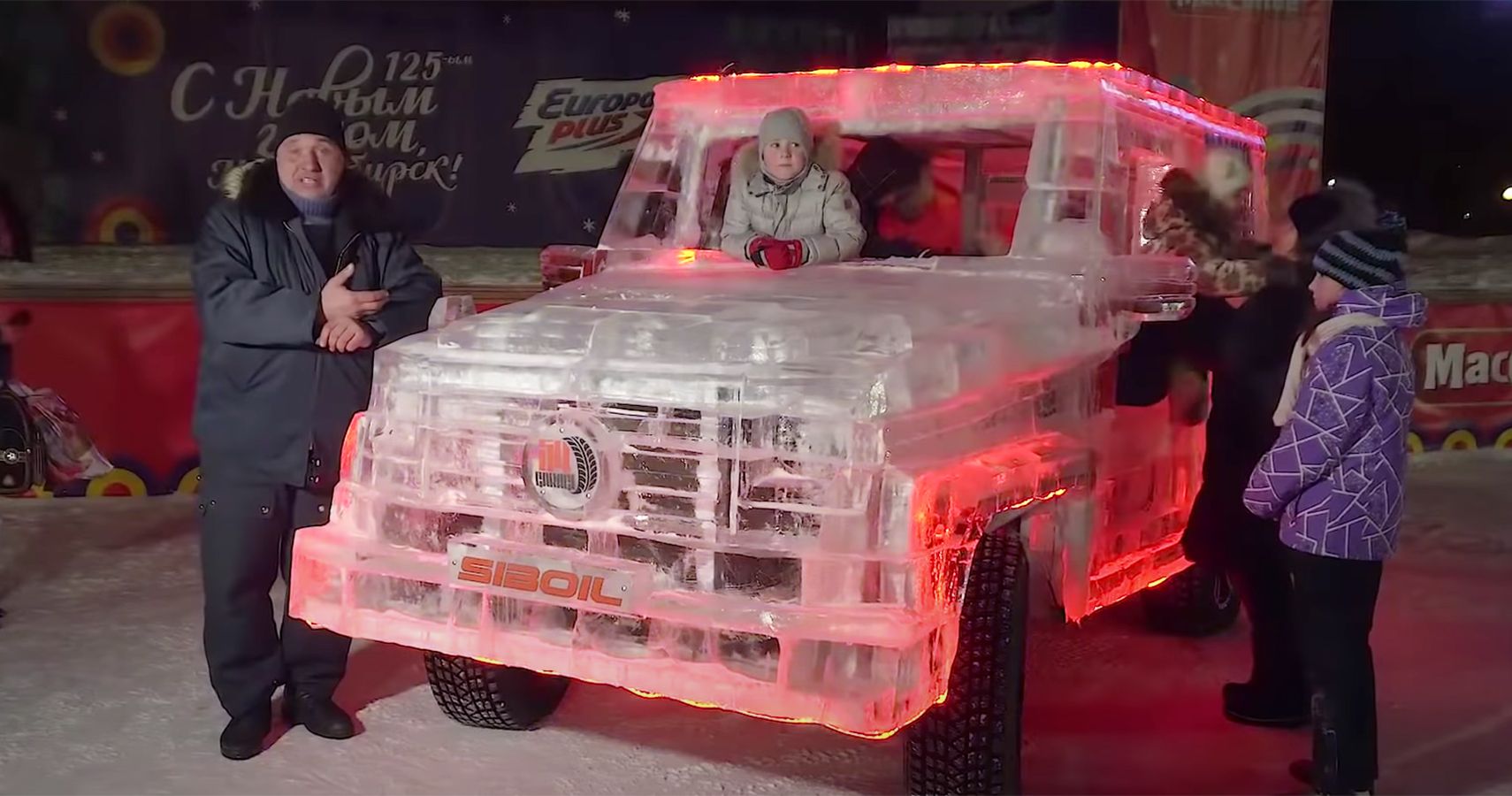 This Driving Mercedes-Benz G-Class Ice Sculpture Is Just Too Cool