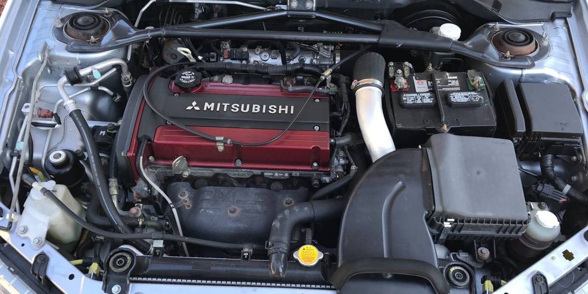 Mitsubishi Lancer Evolution VIII MR Engine 2 Cropped