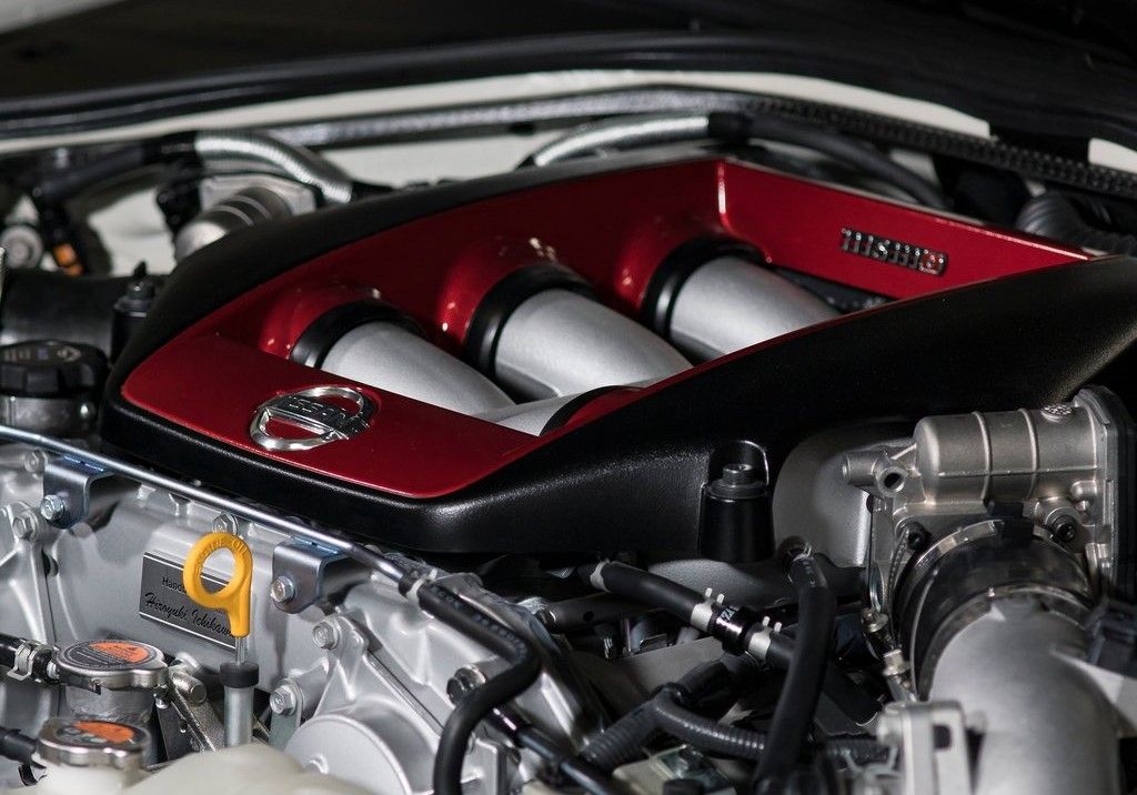 Nissan-GT-R_Nismo-Engine