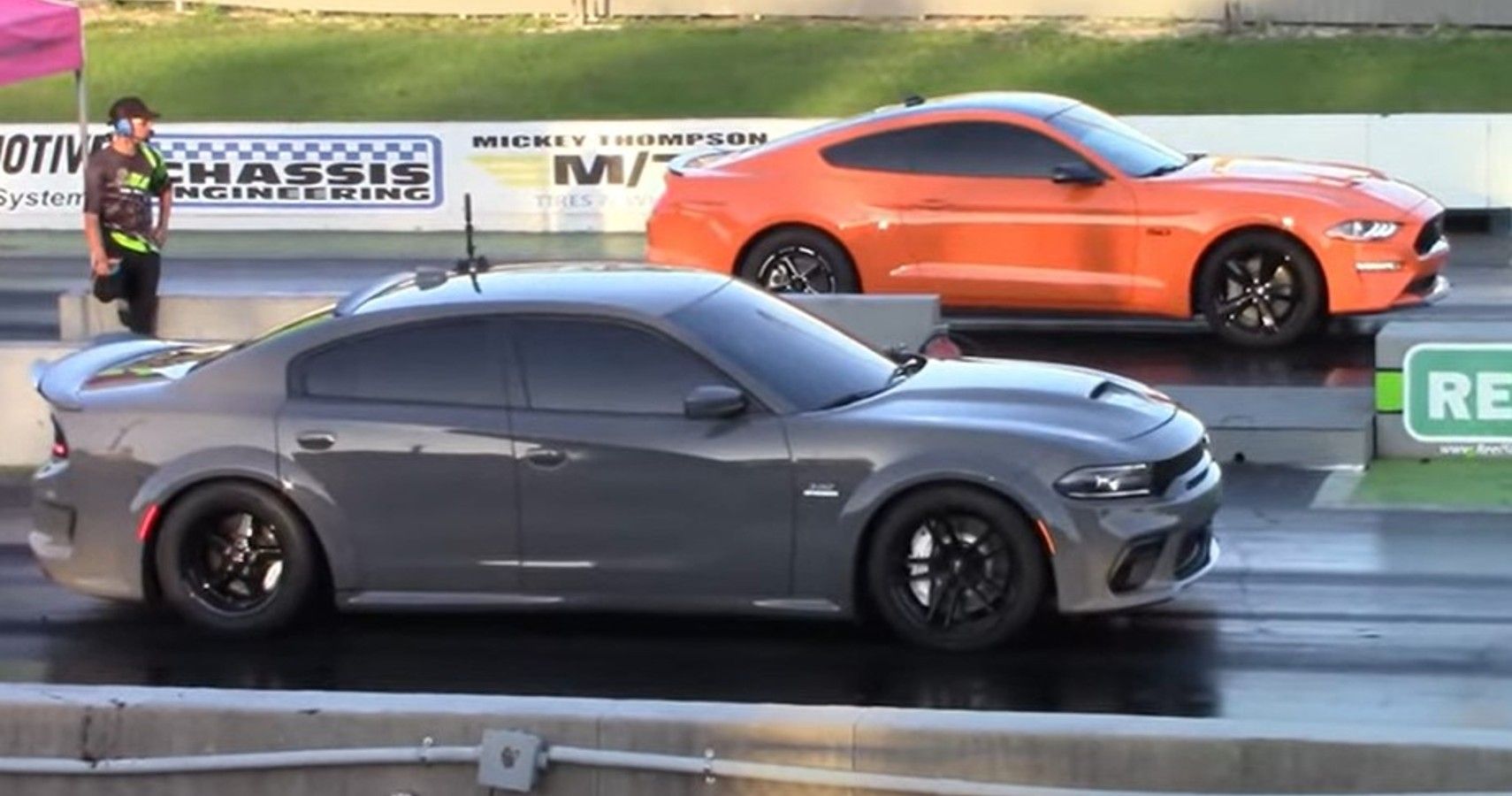 Charger SRT 392 Scat Pack and Mustang GT