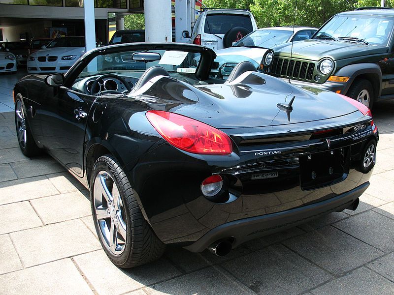 This Is What You Should Know Before Buying A Pontiac Solstice