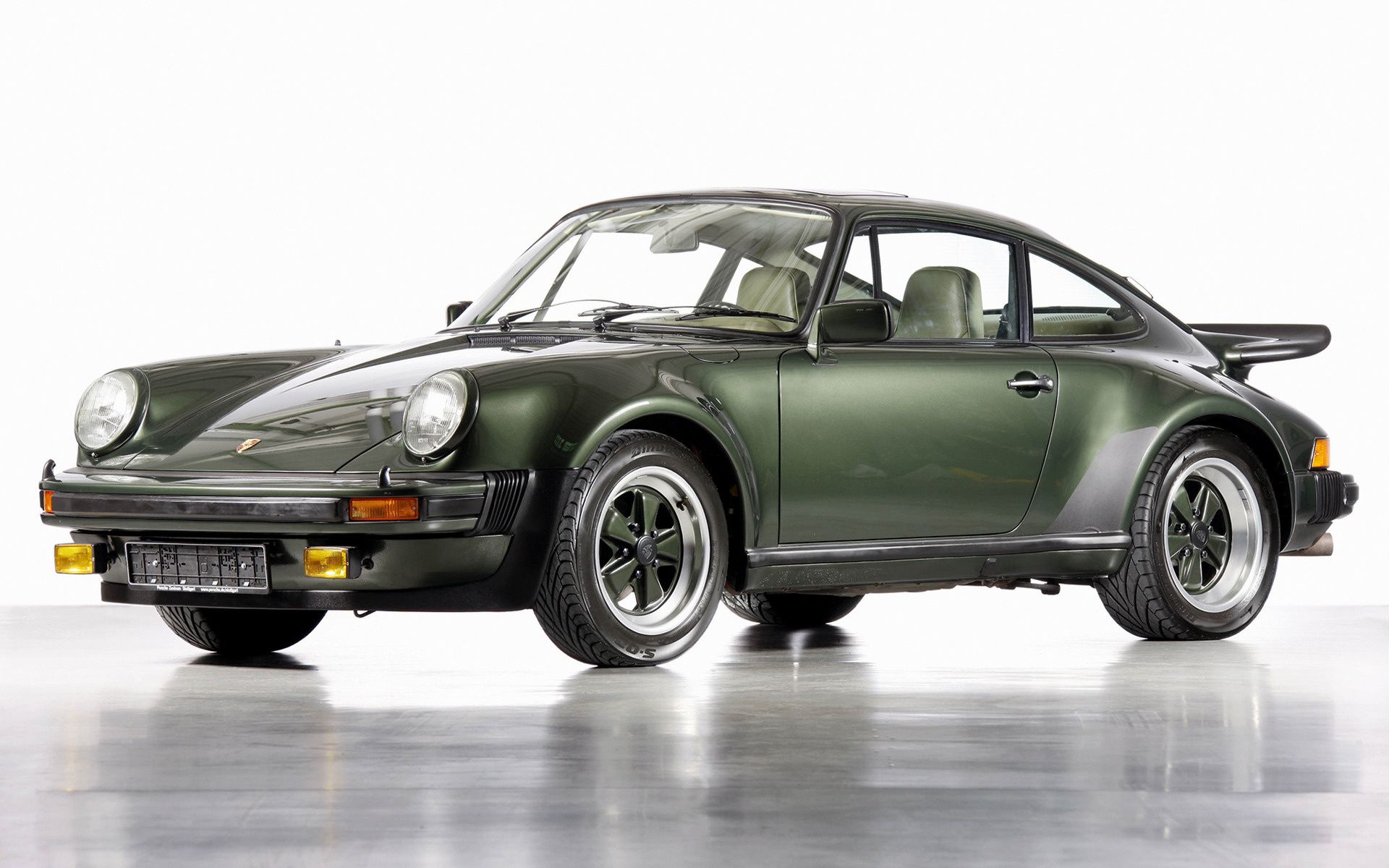 A look at the 1975 Porsche 911 Turbo. 