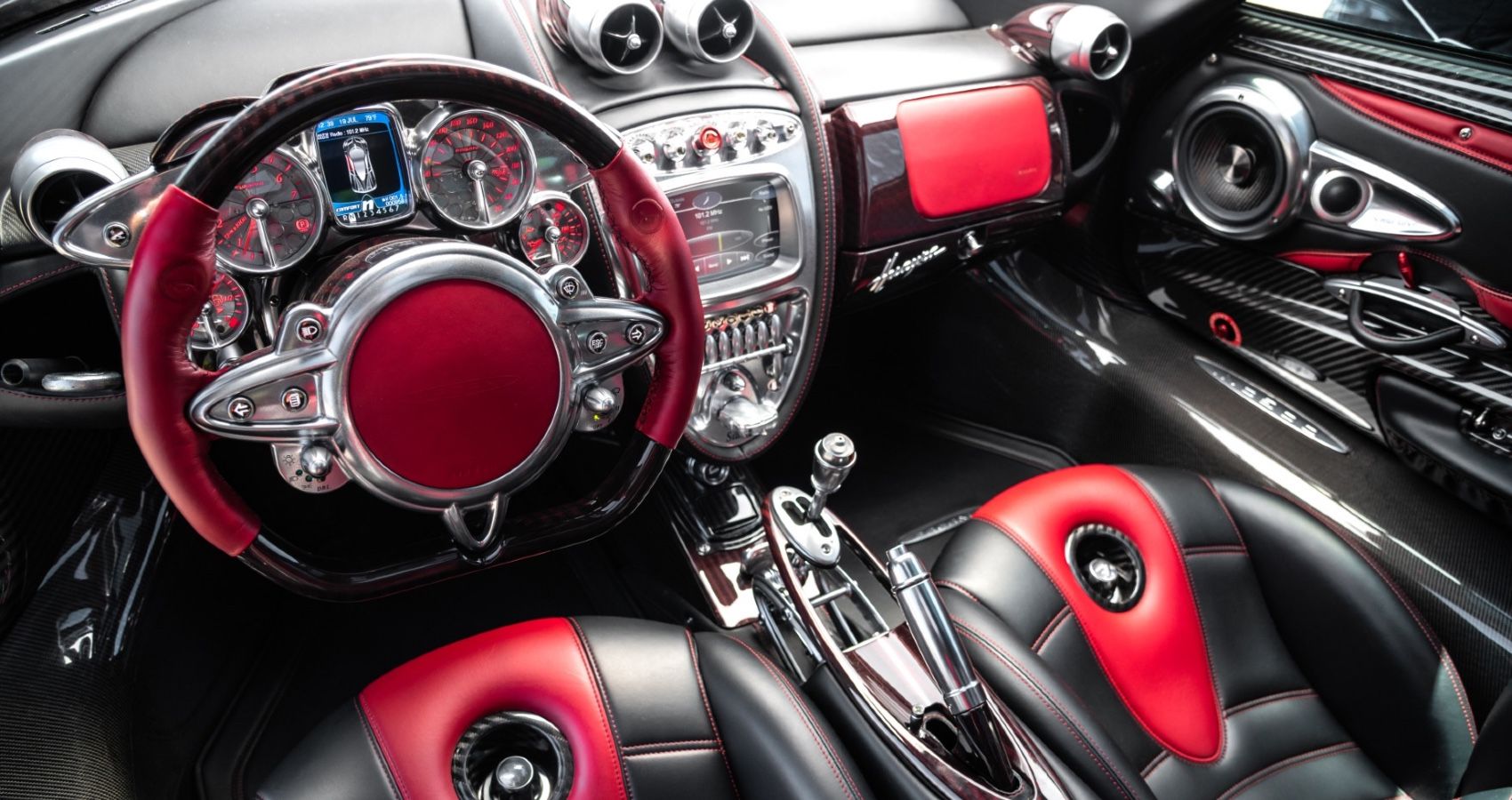 The Pagani Huayra’s Breathtaking Interior Is An Absolute Work Of Art
