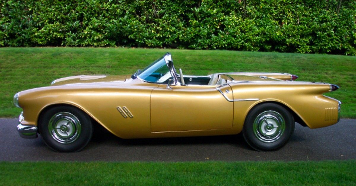 1954 Oldsmobile F-88 GM Concept Car