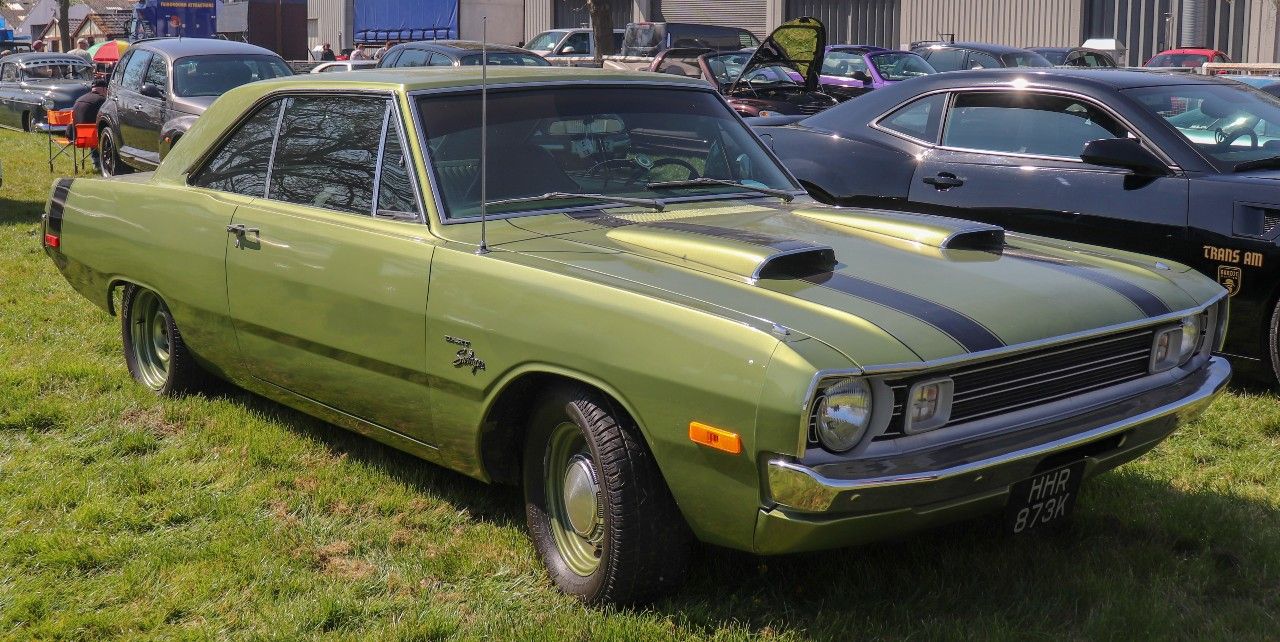 1972_Dodge_Dart_Swinger.jpg