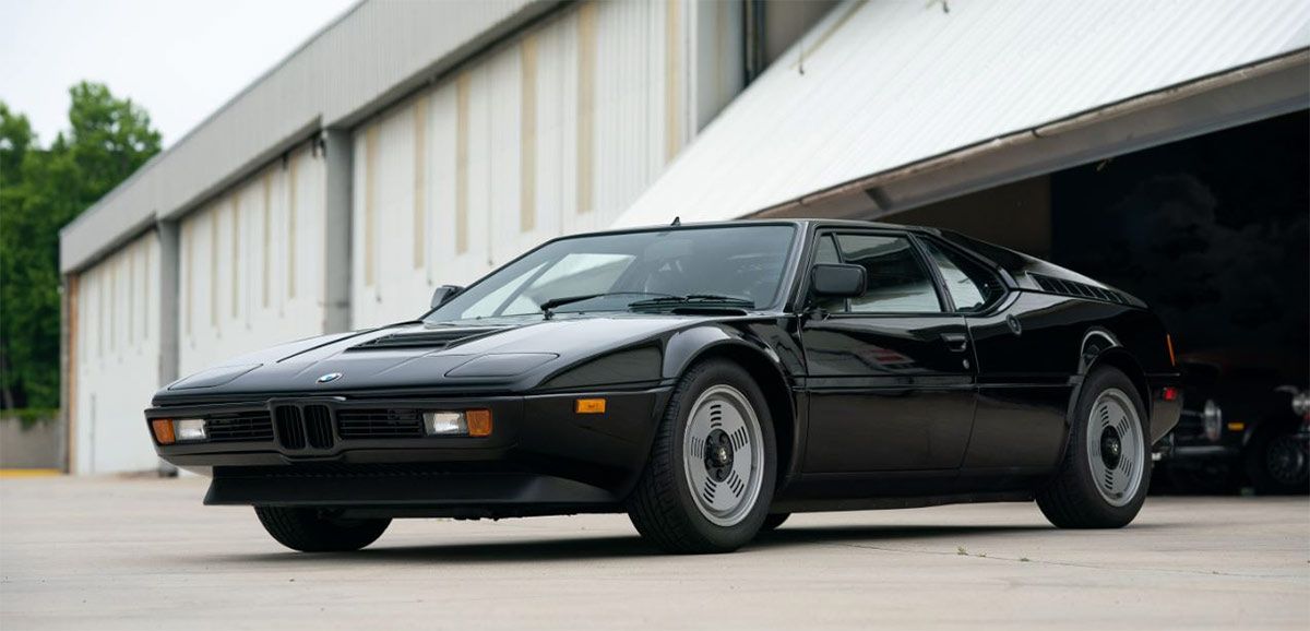 1981-BMW-M1-(Black)---Front-Right
