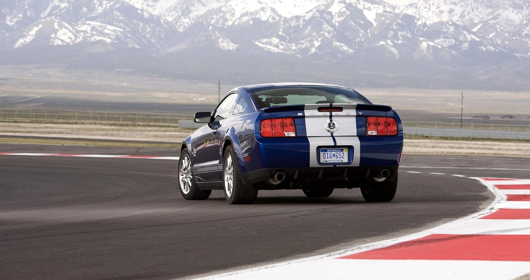 2008_Ford_Shelby_GT500KR_Coupe_7