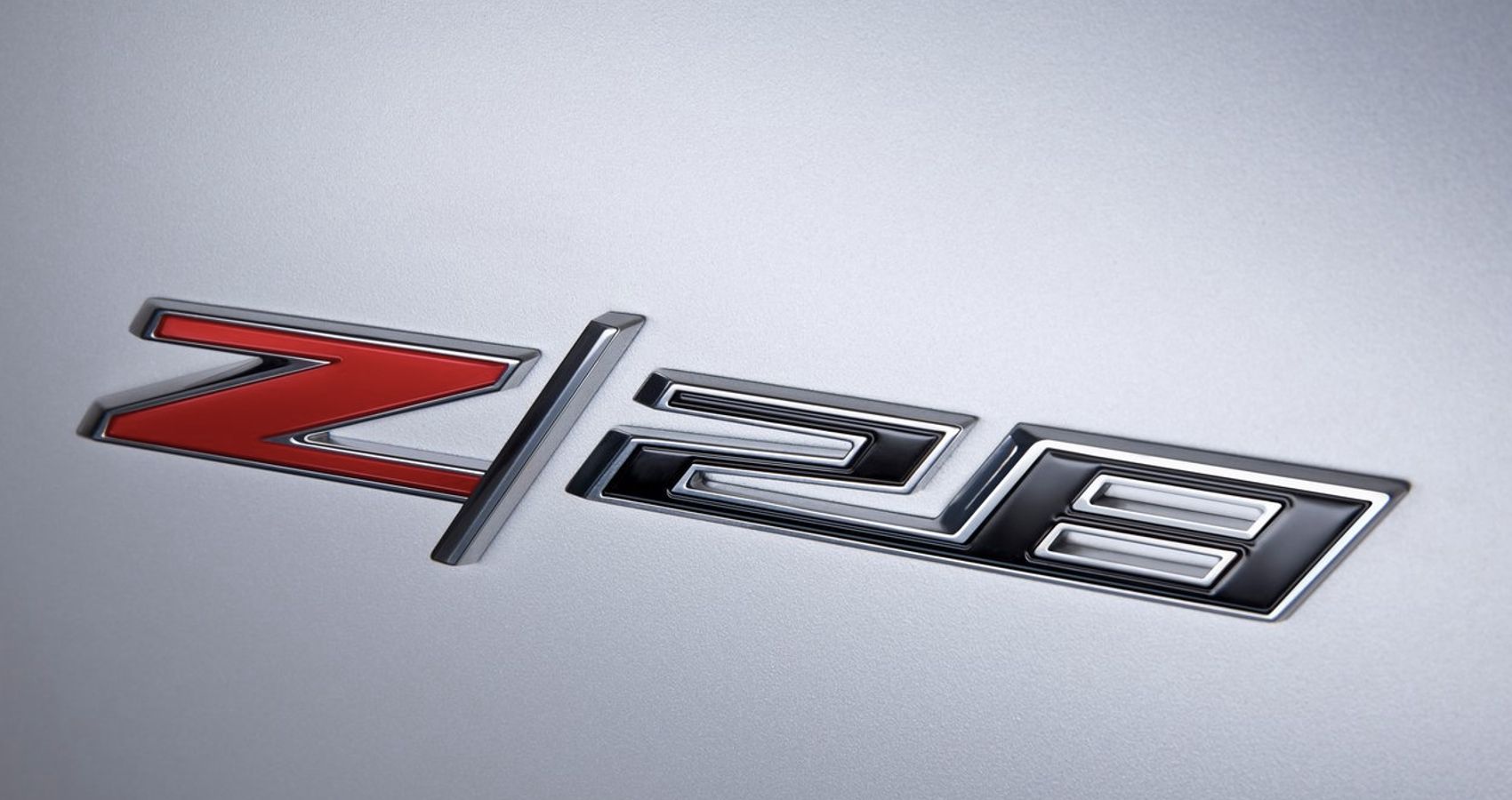 2015 Camaro Z28 badge