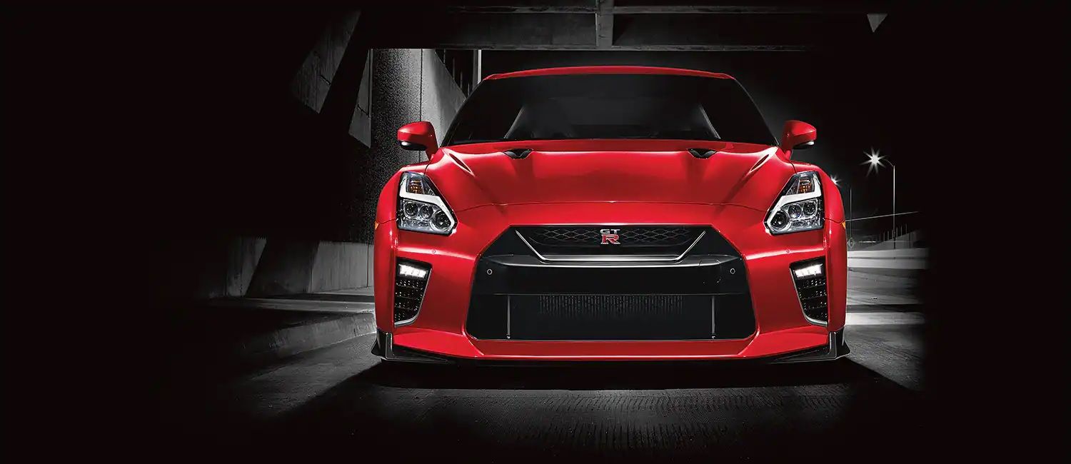 2021-nissan-gt-r-r35-exterior-front-view