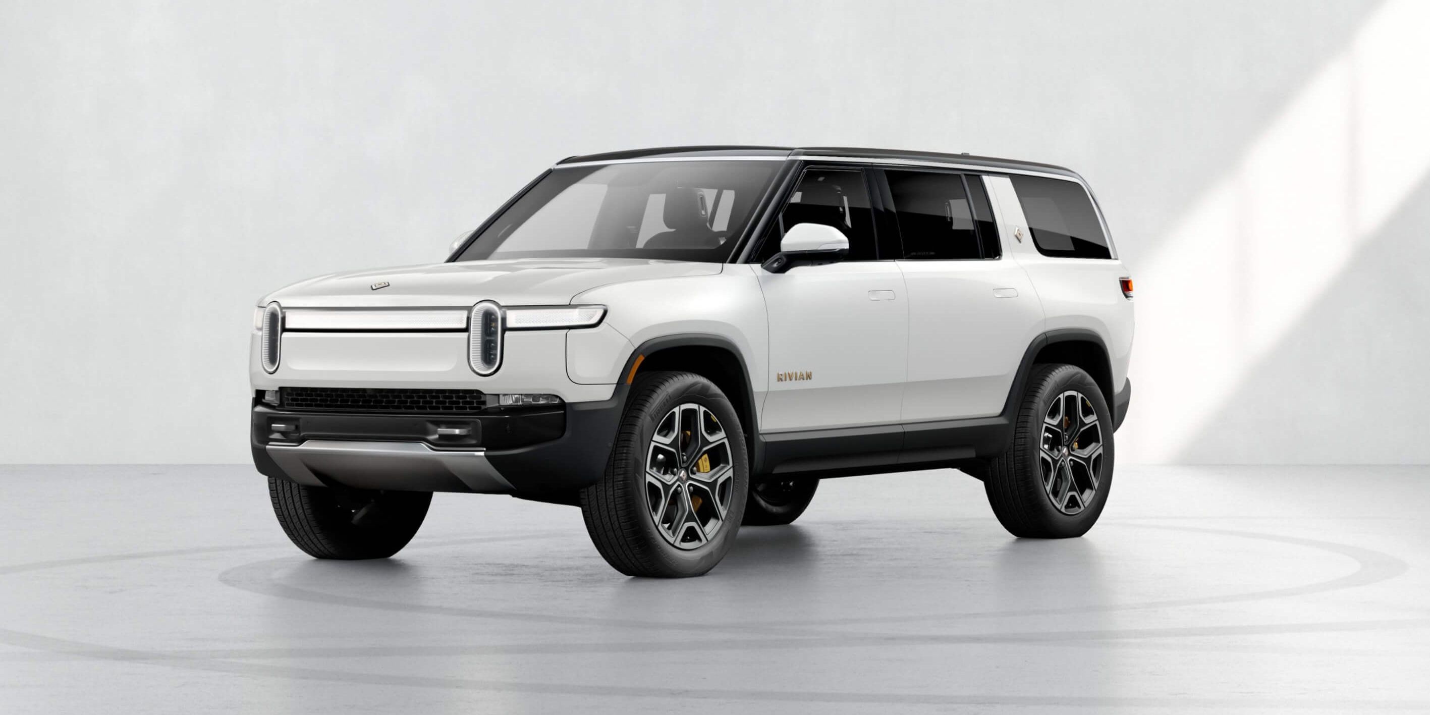 2022 Rivian R1S 2 Cropped