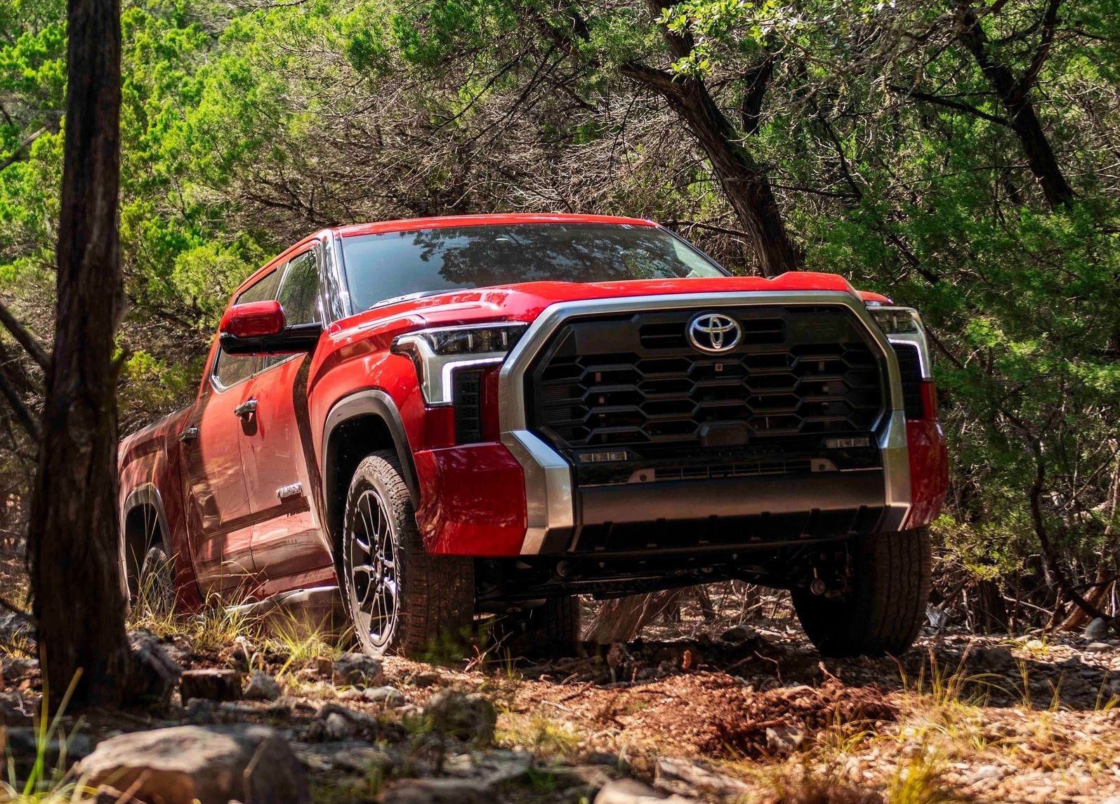 10 Things We Like About The 2022 Toyota Tundra Hybrid