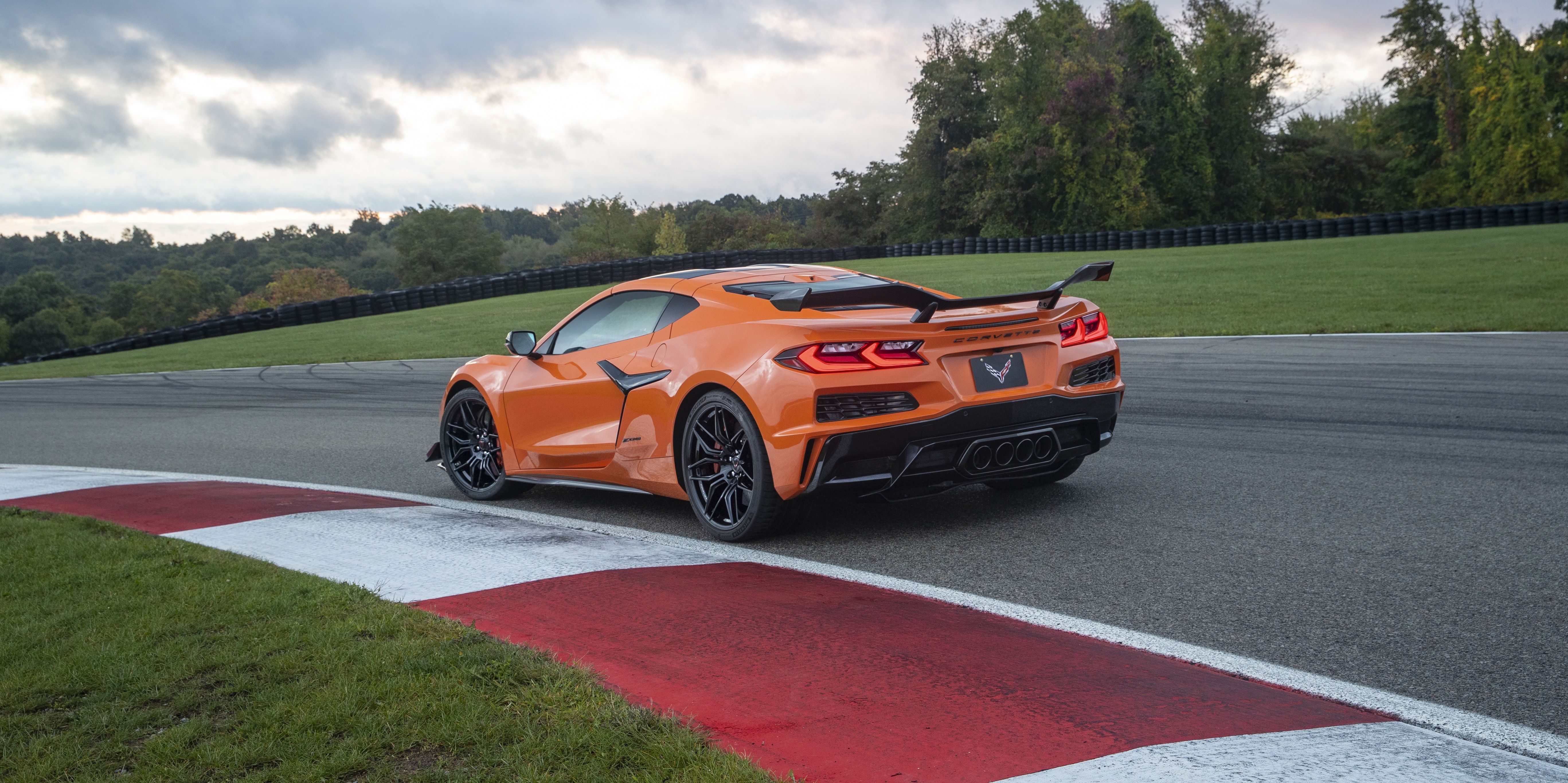 2023 Chevrolet Corvette Z06 3LZ 2 Cropped