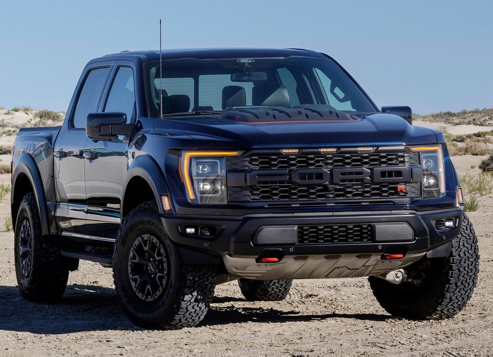 10 Reasons Why We Love The 2023 Ford F150 Raptor R