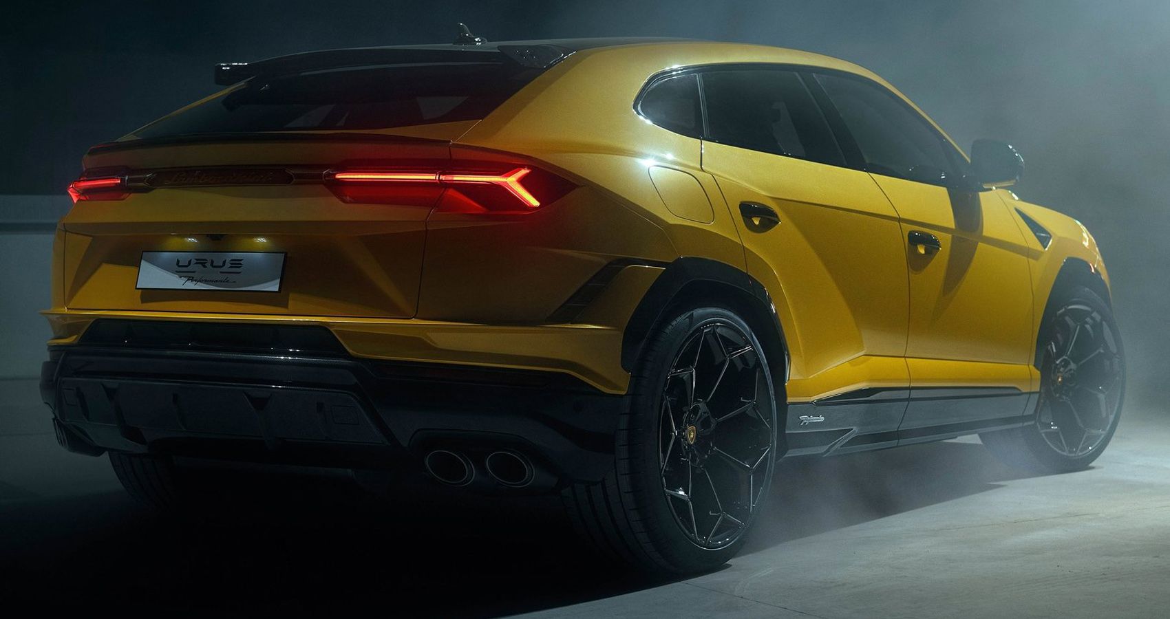 A Guide To Buying A 2023 Lamborghini Urus