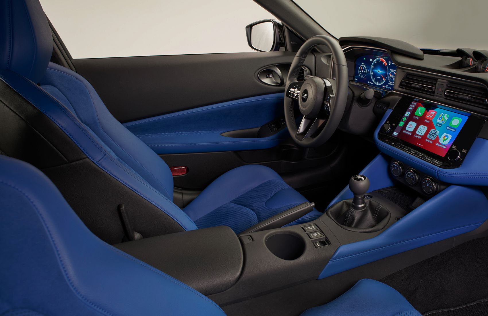The Insides Of The All-New 2023 Nissan Z 