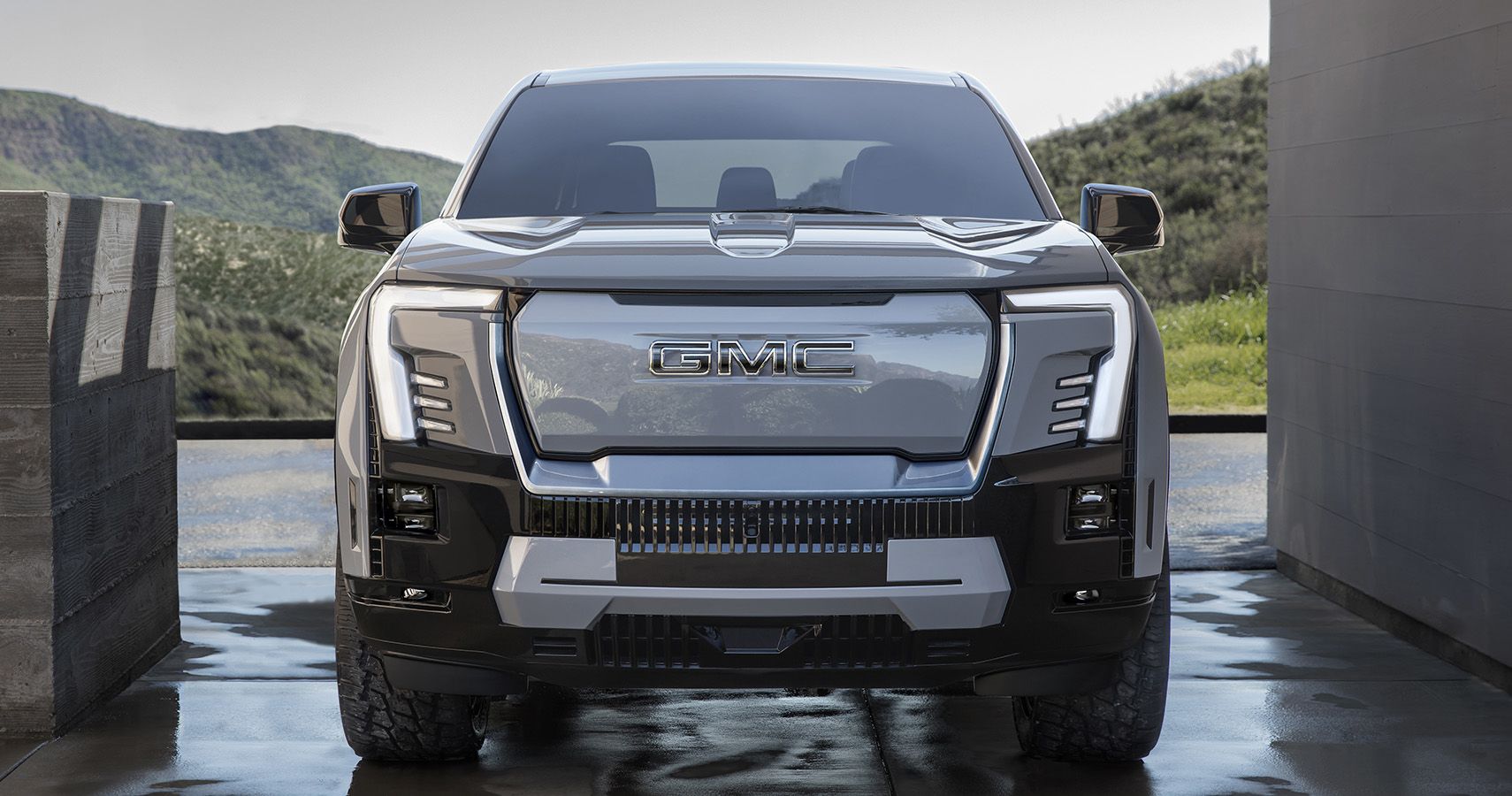2024 GMC Sierra EV Makes The Ford F-150 Lightning Look Weak And Forgettable