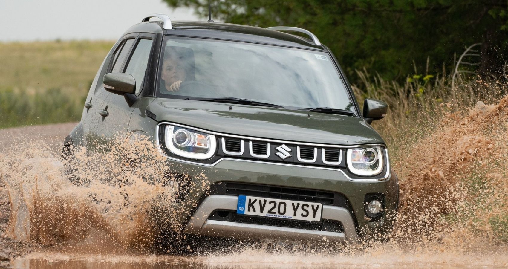 2022 Suzuki Ignis off-roading in an off-road trail