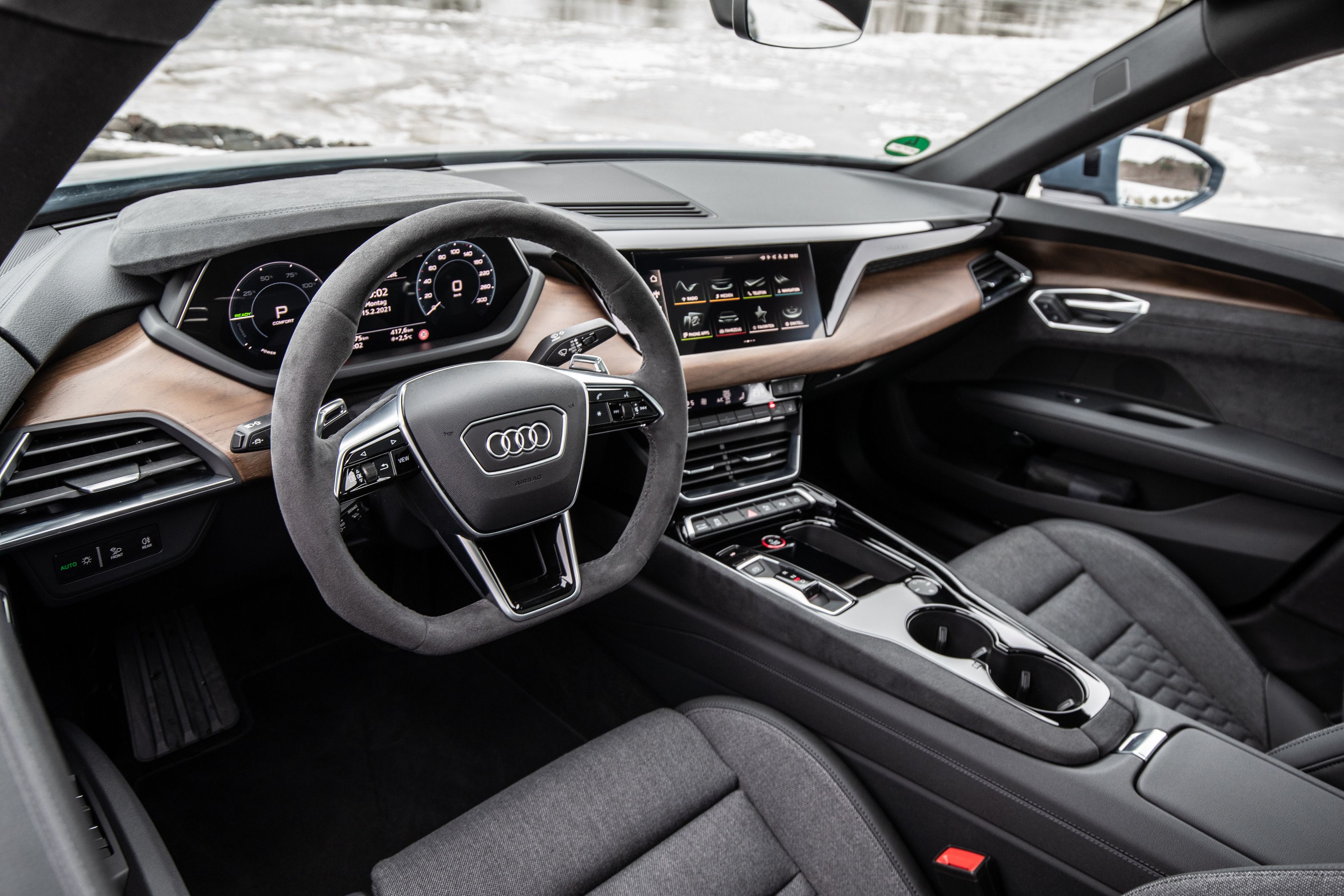 The interior of the Audi e-tron GT.