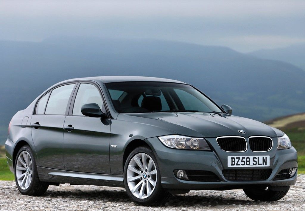 BMW-3-Series_UK_Version-2009