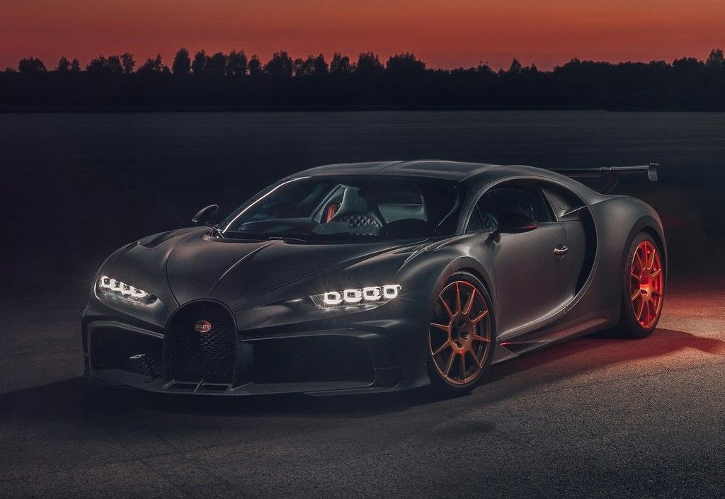 Bugatti-Chiron_Pur_Sport-Black