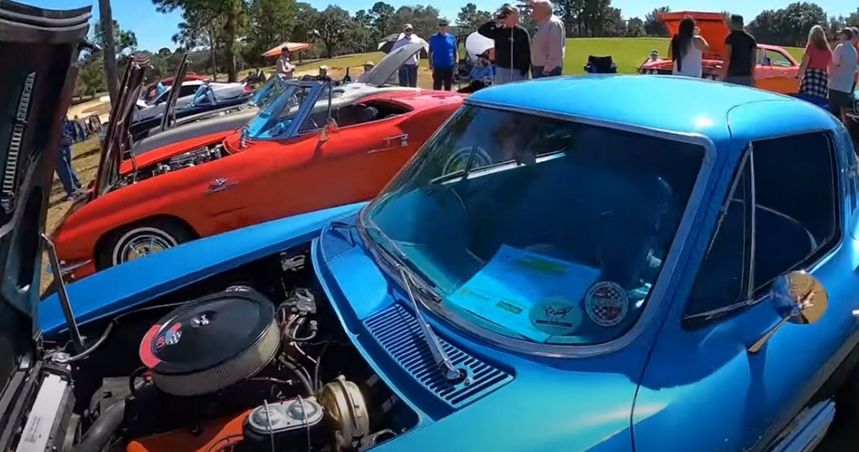 C1 and C2 Chevrolet Corvettes at a Florida car show