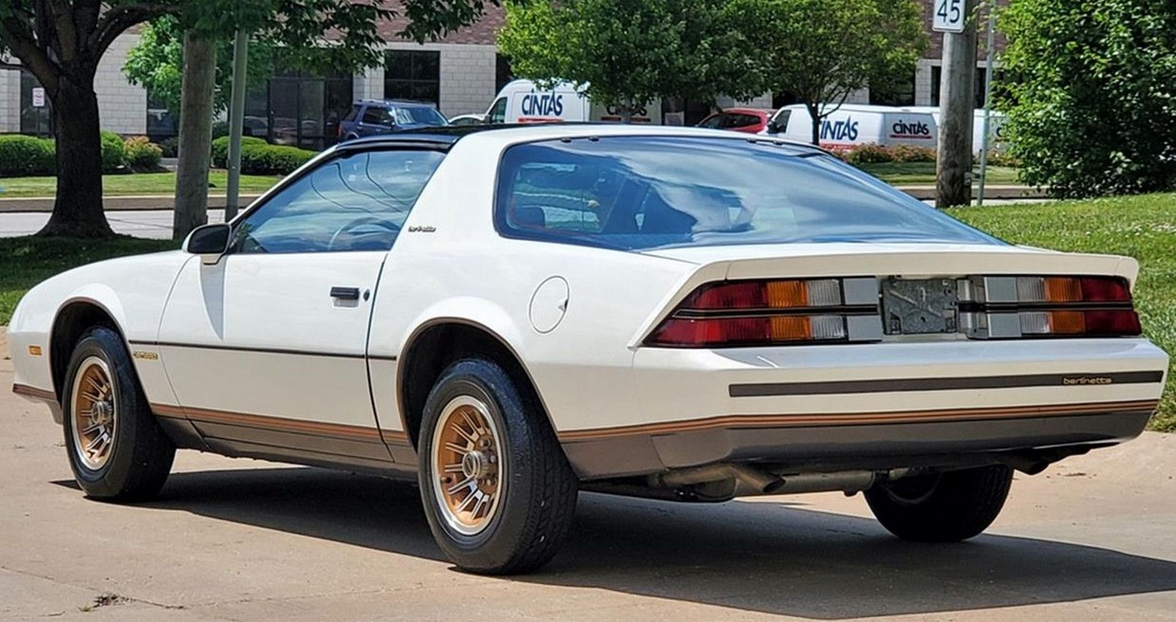 Chevrolet Camaro - Rear