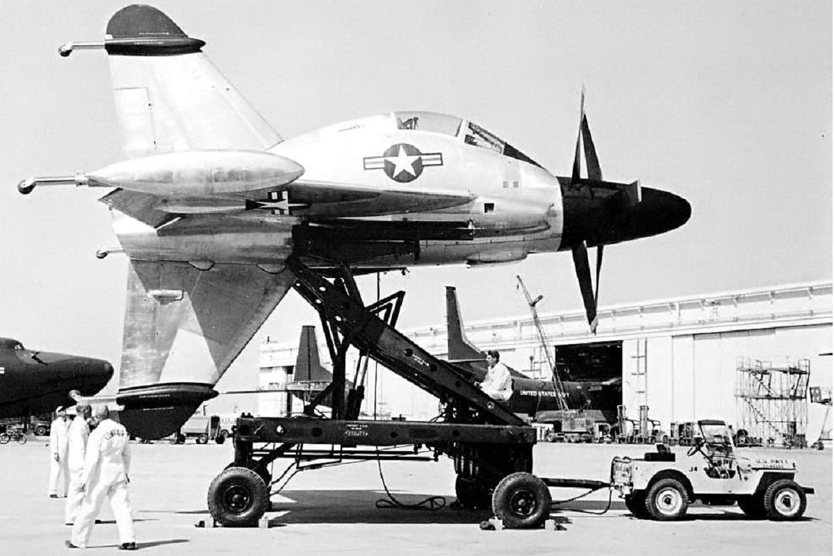 Convair XFY Pogo - Side