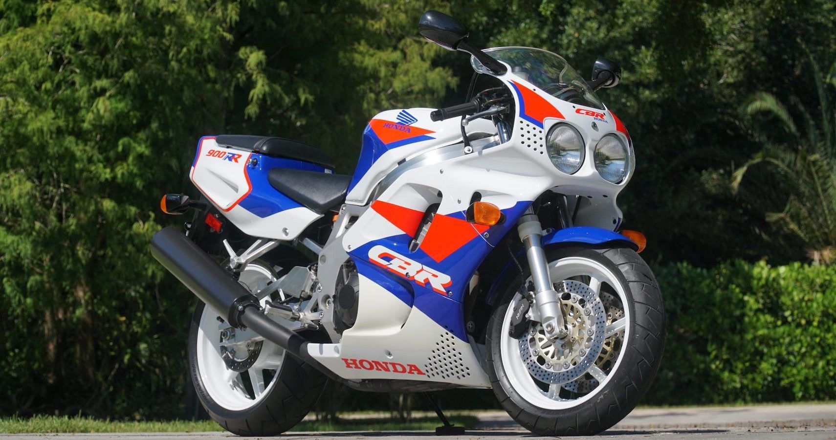 Honda CBR900RR Fireblade 1993