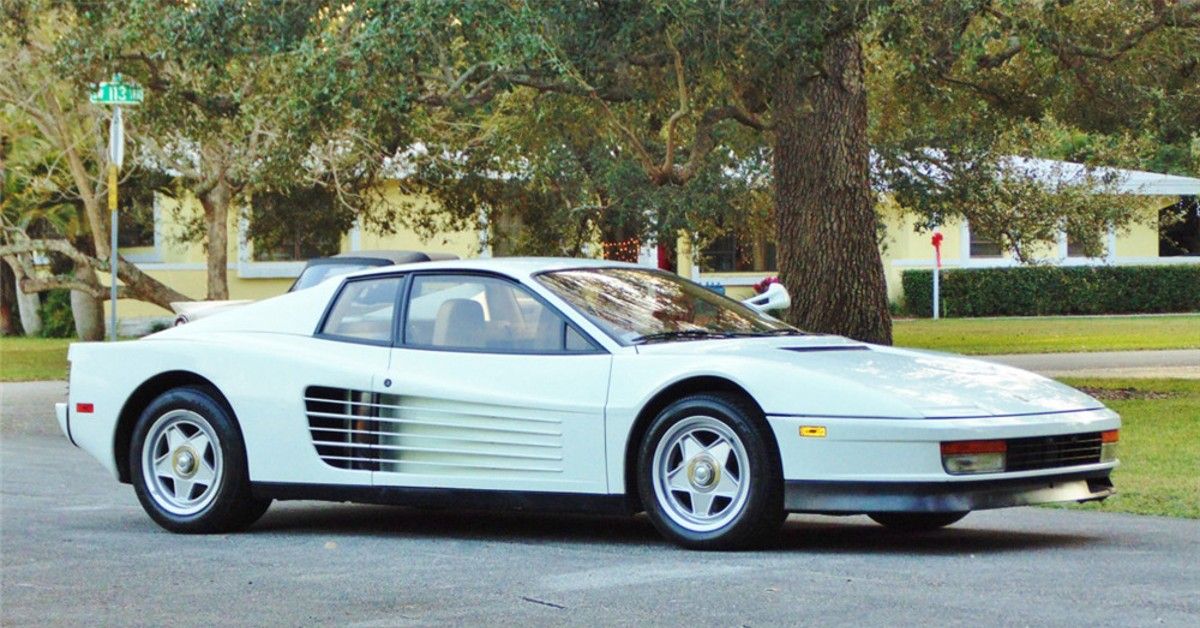 White 1986 Ferrari Testarossa - Miami Vice