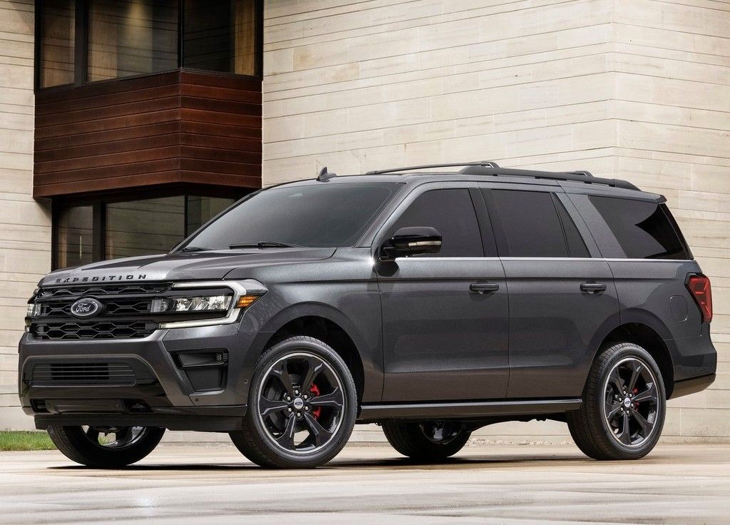 The 2022 Ford Expedition Stealth Performance Is The Perfect Sleeper For ...