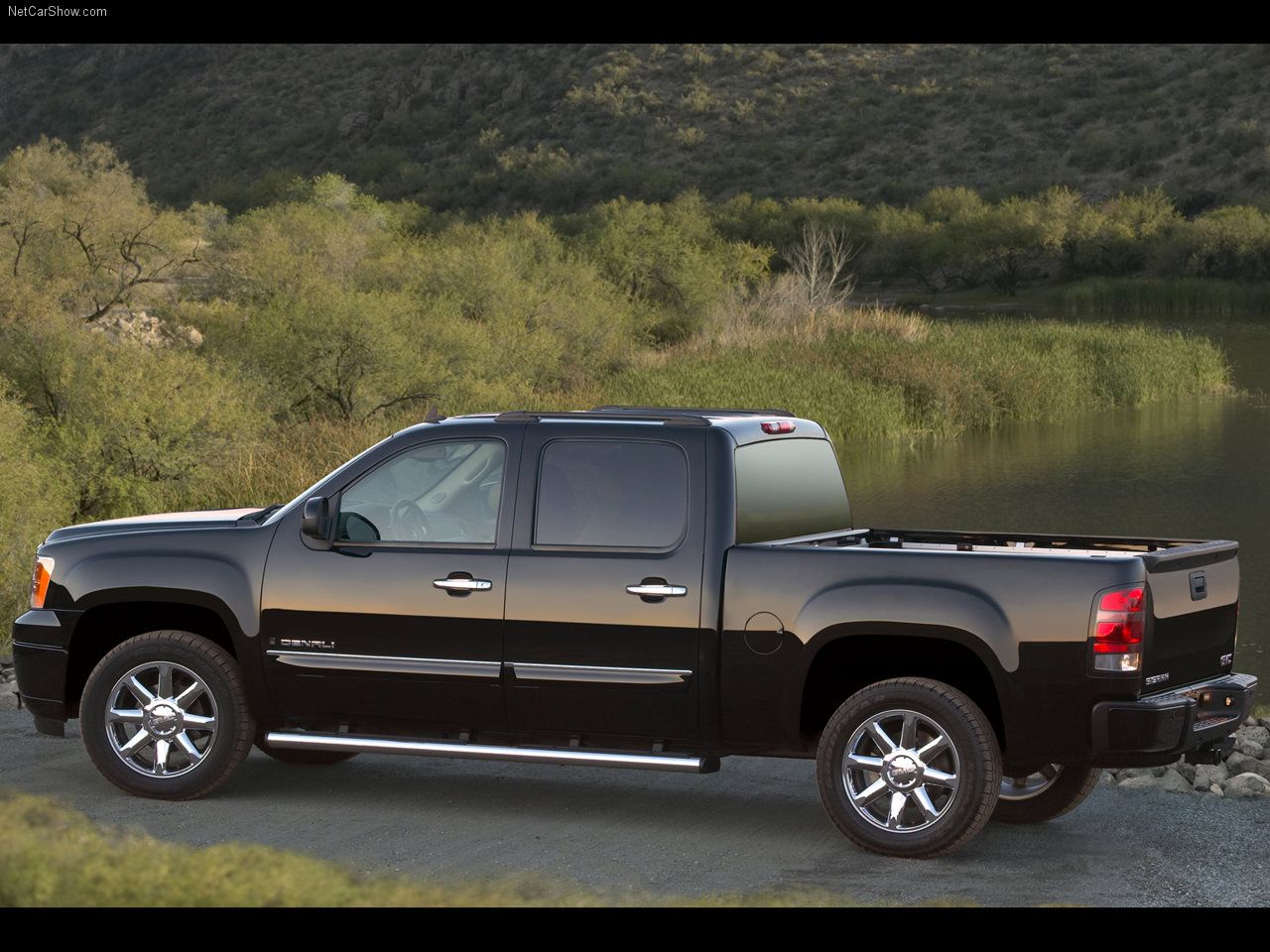 10 Cheap Pickup Trucks That Will Run Forever