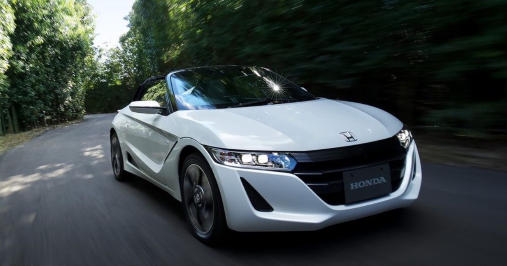 2015 Honda S660 Kei Car Vista Frontal Do Quarto Em Branco