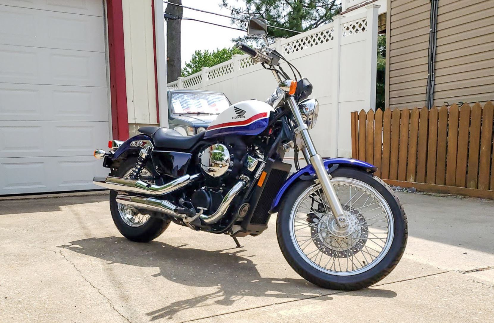 Honda-Shadow-RS-Front-Right-Featured