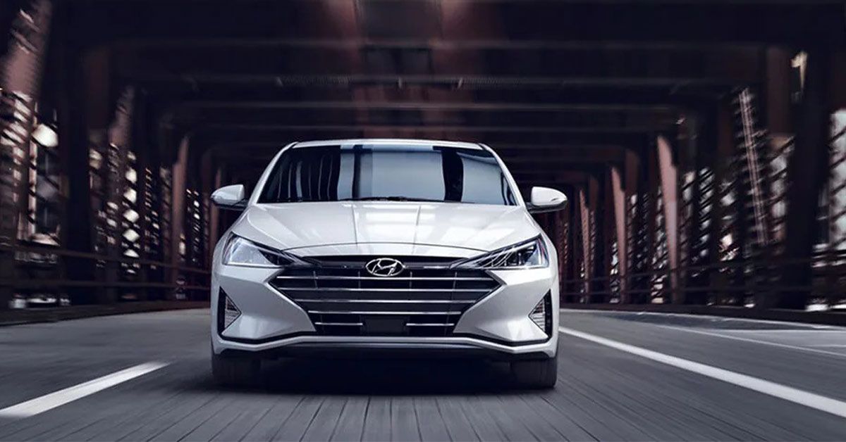 Hyundai-Car-On-The-Road---Front