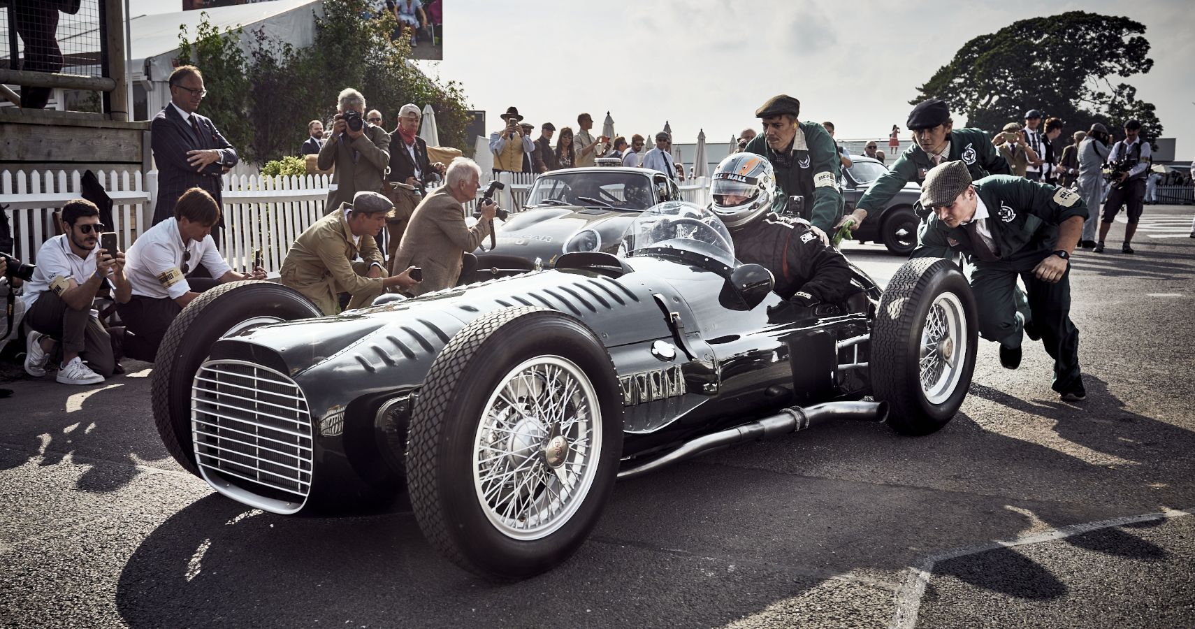 This Is Why Every Classic Car Enthusiast Should Check Out The Goodwood Revival