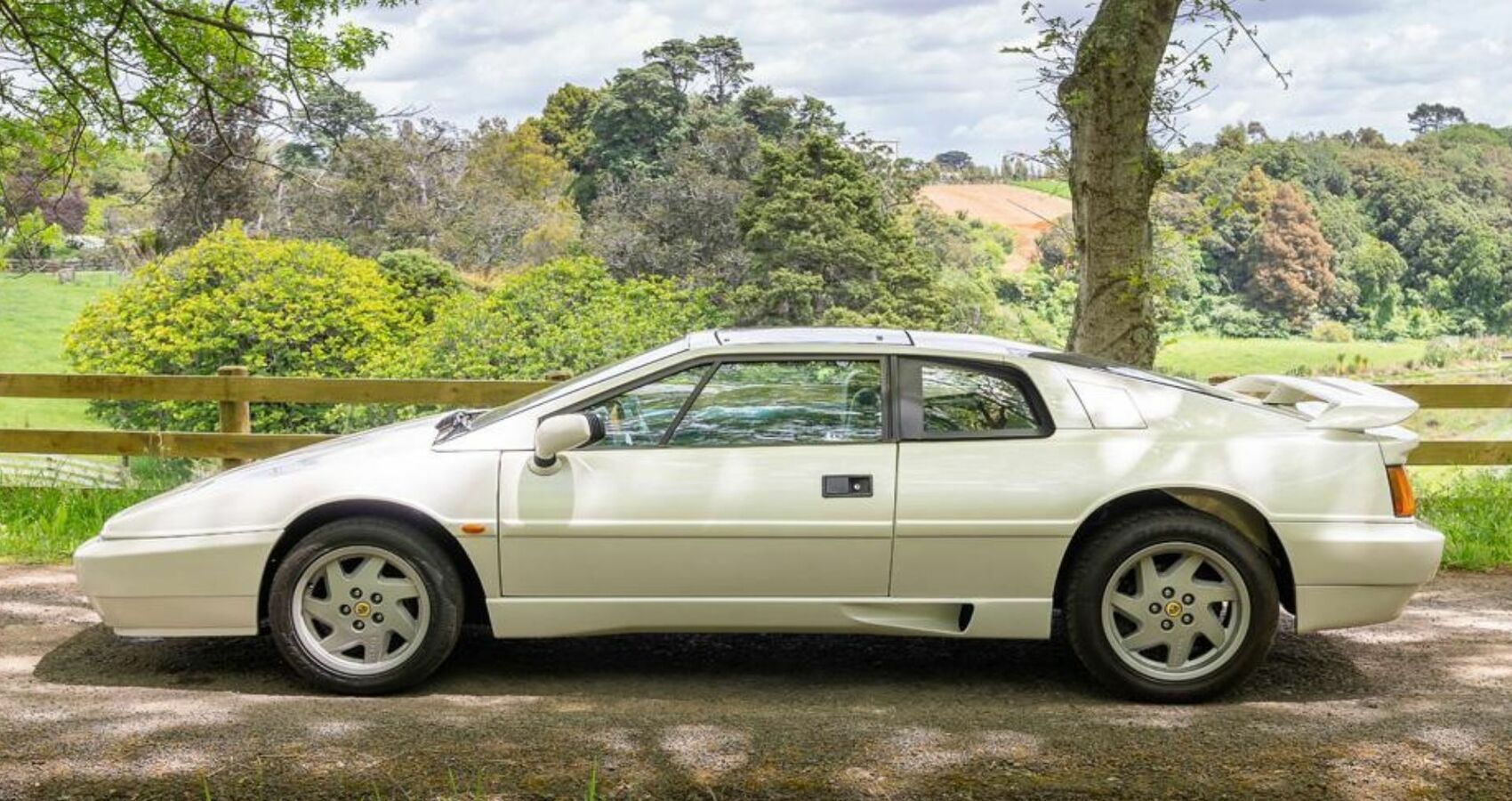 Let's Take A Look At The 1990 Lotus Esprit SE From 'Pretty Woman'