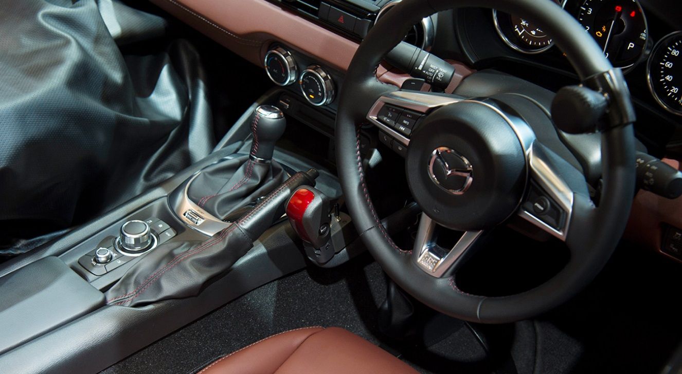 Mazda MX-5 interior