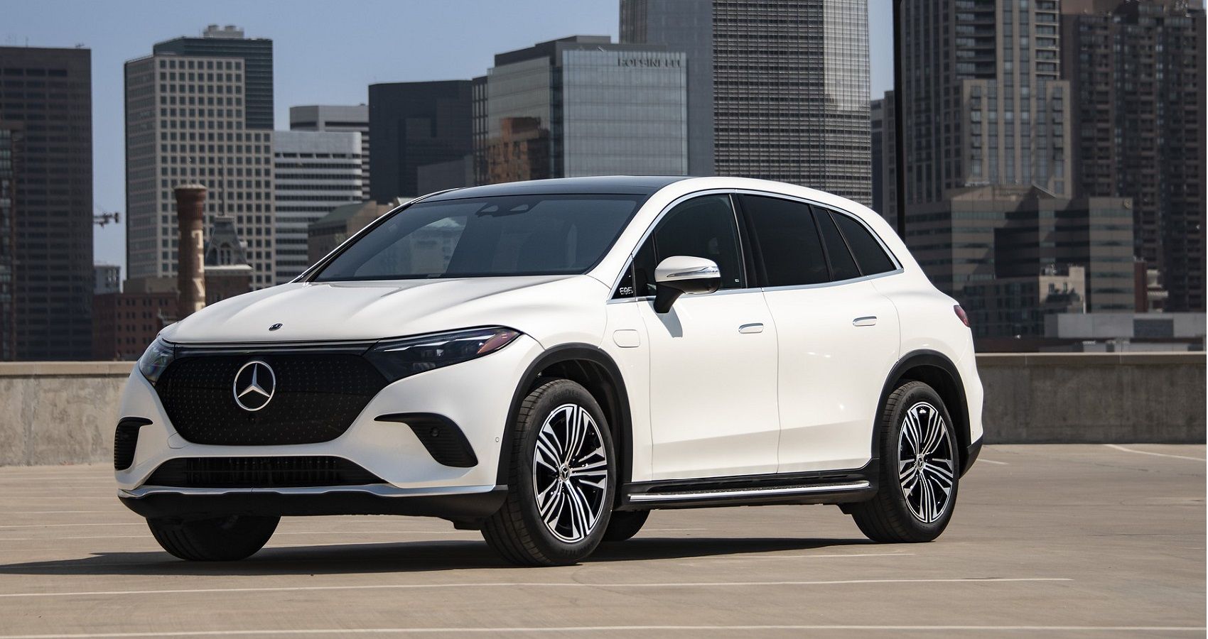 Mercedes-Benz EQS SUV - Front