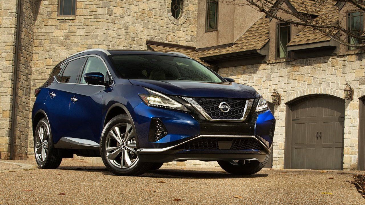 Blue 2023 Nissan Murano front view