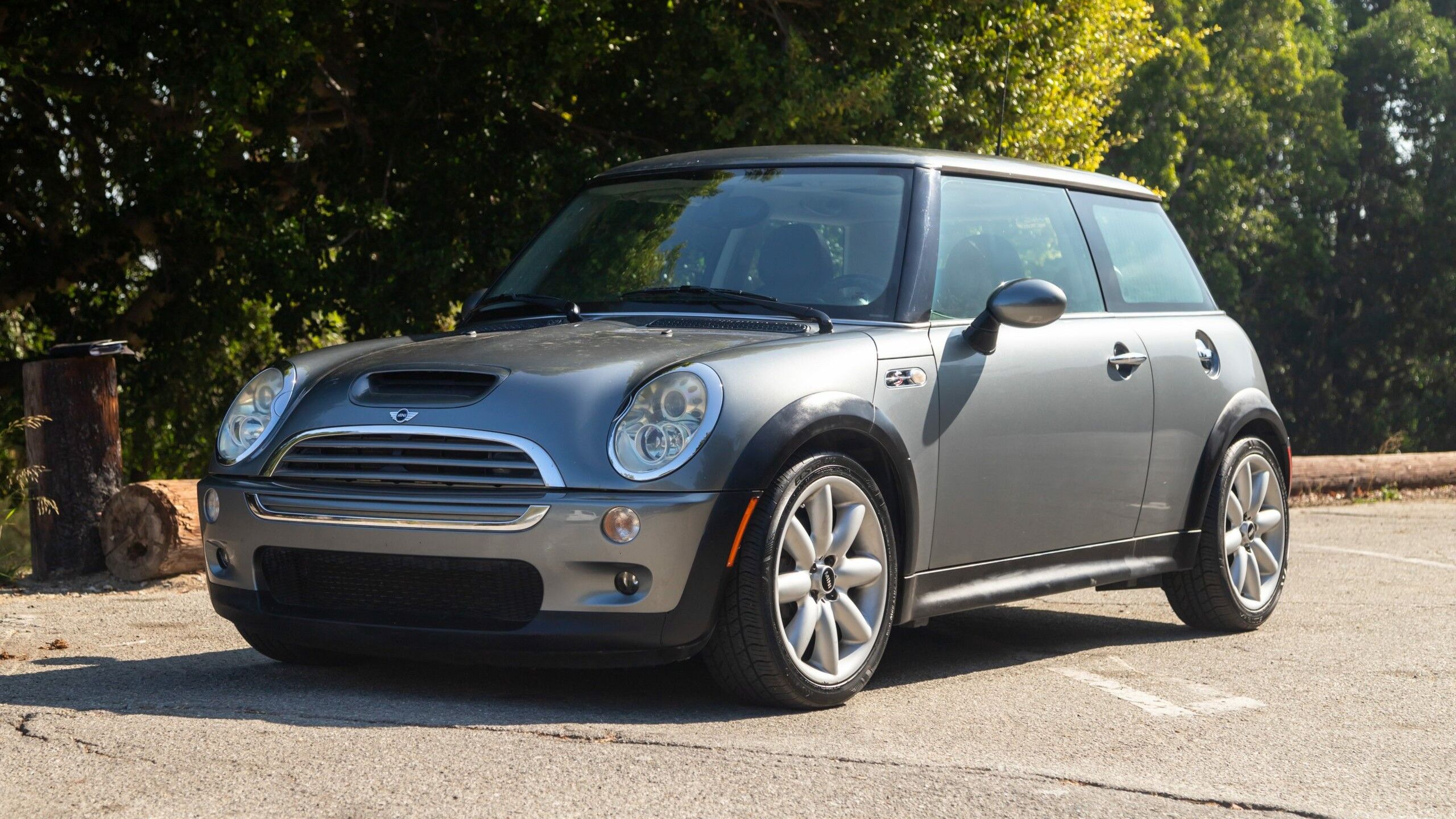 This R56 MINI Cooper S Is Hiding A 414bhp M3 V8 And Subaru