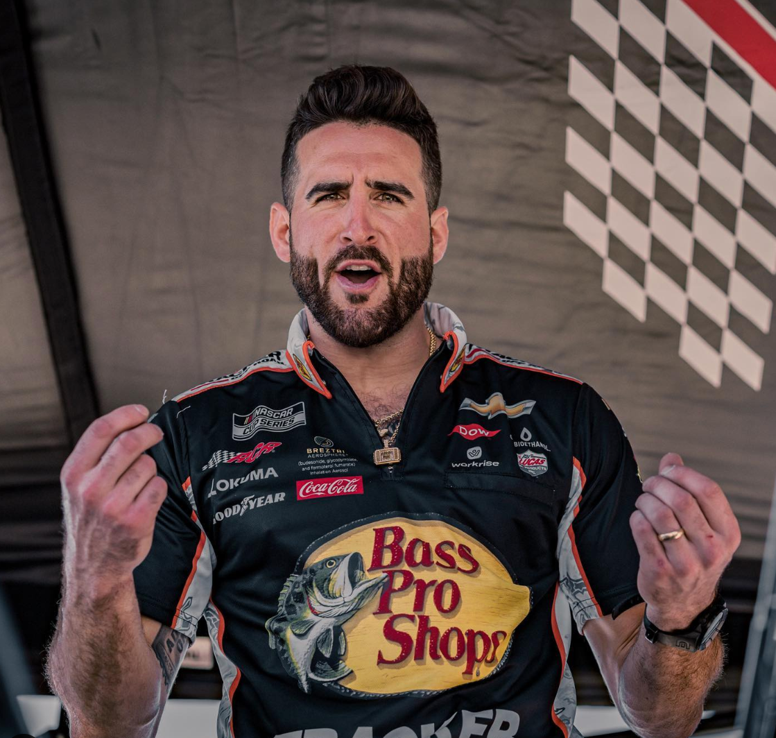10 Fast Facts About NASCAR Pit Crew Member Paul Swan