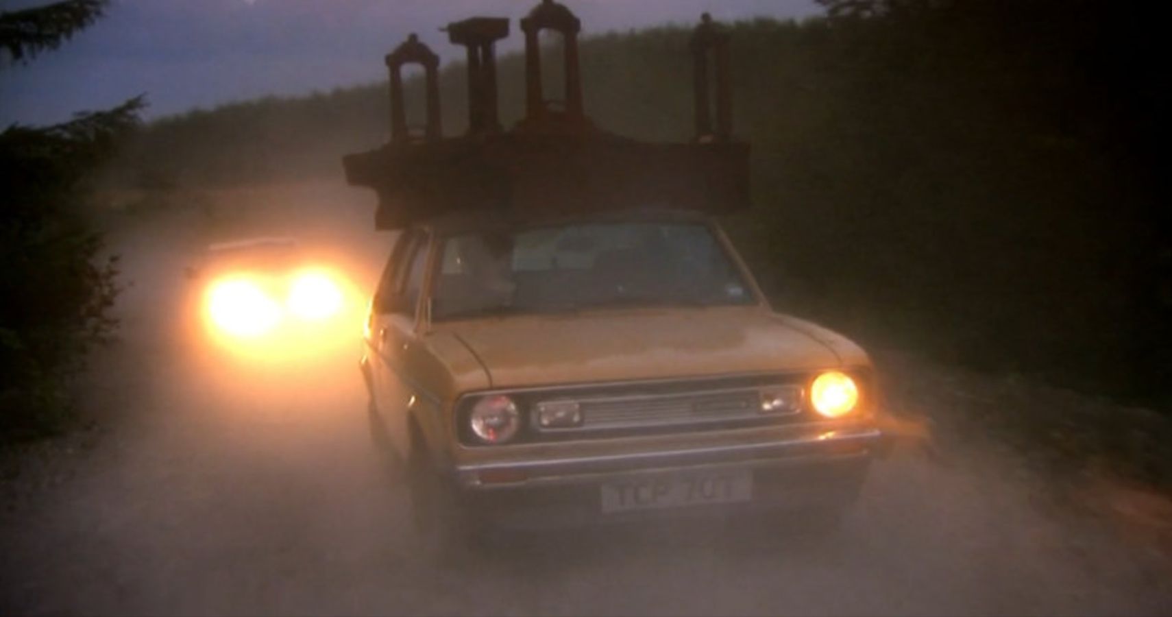 Top Gear Race A Morris Marina Against A Lada Riva Front View